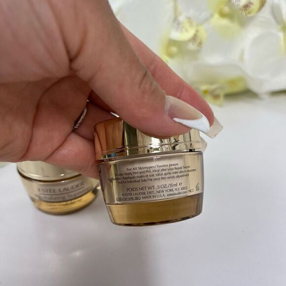 Estée Lauder Revitalizing Supreme Global Anti Aging Crème .5 OZ x2 - Picture 5 of 6
